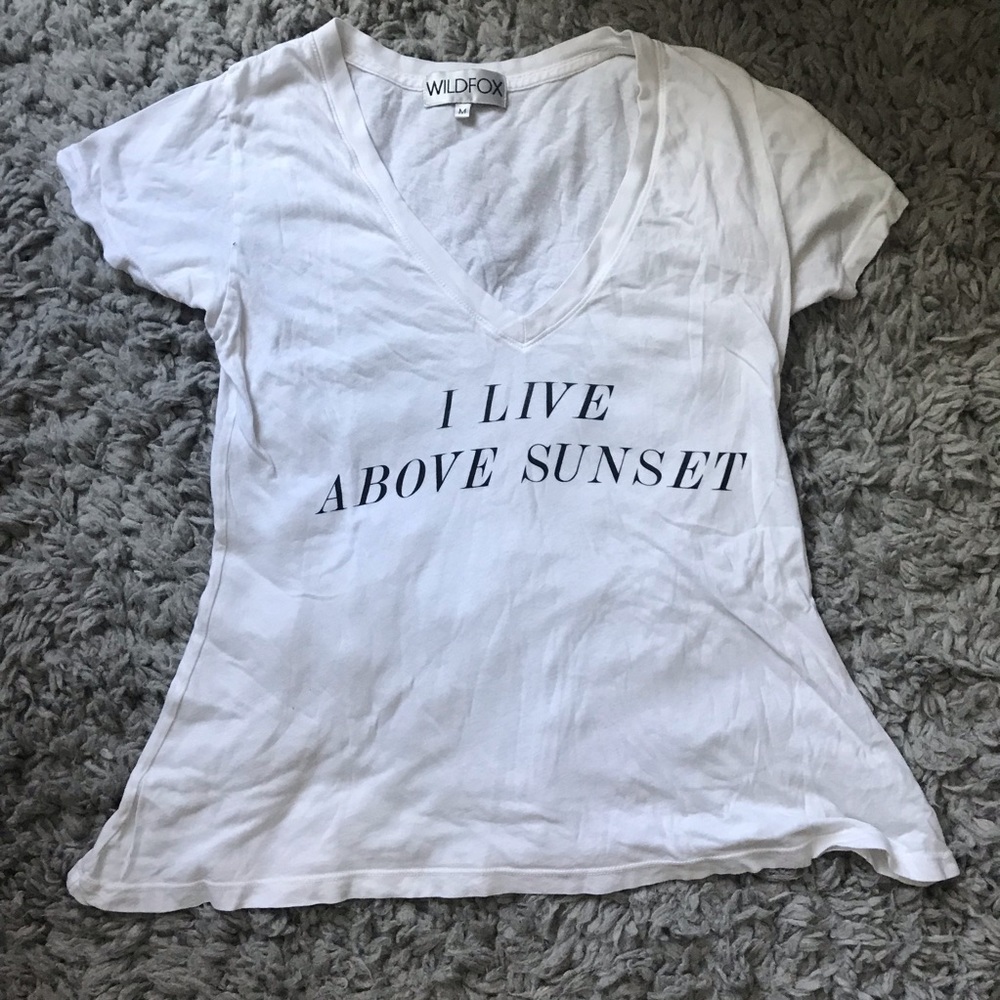 Wildfox “I live above sunset” vneck shirt